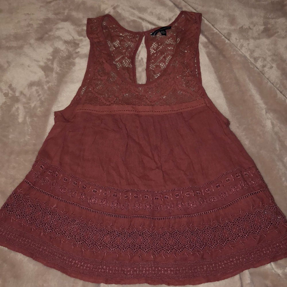 American Eagle Women’s Maroon shirt